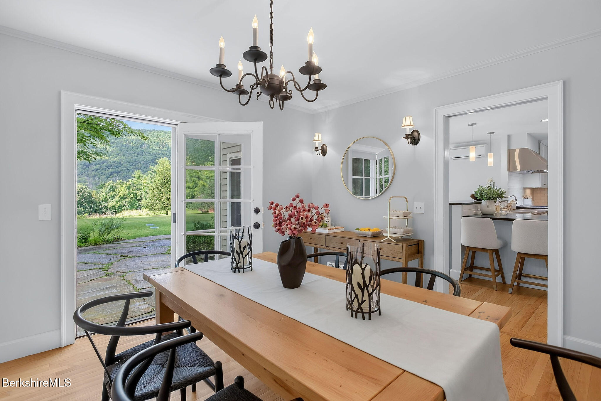 14 Old Tree Farm Road Stockbridge, MA 01266 - Photo 16 of 60 0038-dining-room