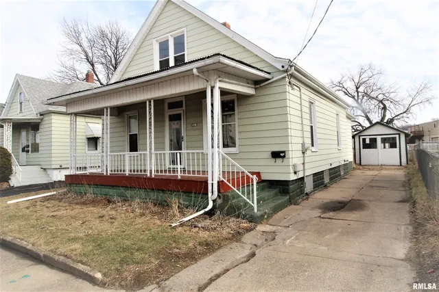 $79,500 | 214 Anna Street, East Peoria, IL 61611