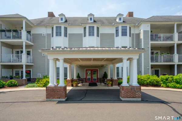 $329,900 | 25 Cassandra Boulevard, Unit 107, West Hartford, CT 06107