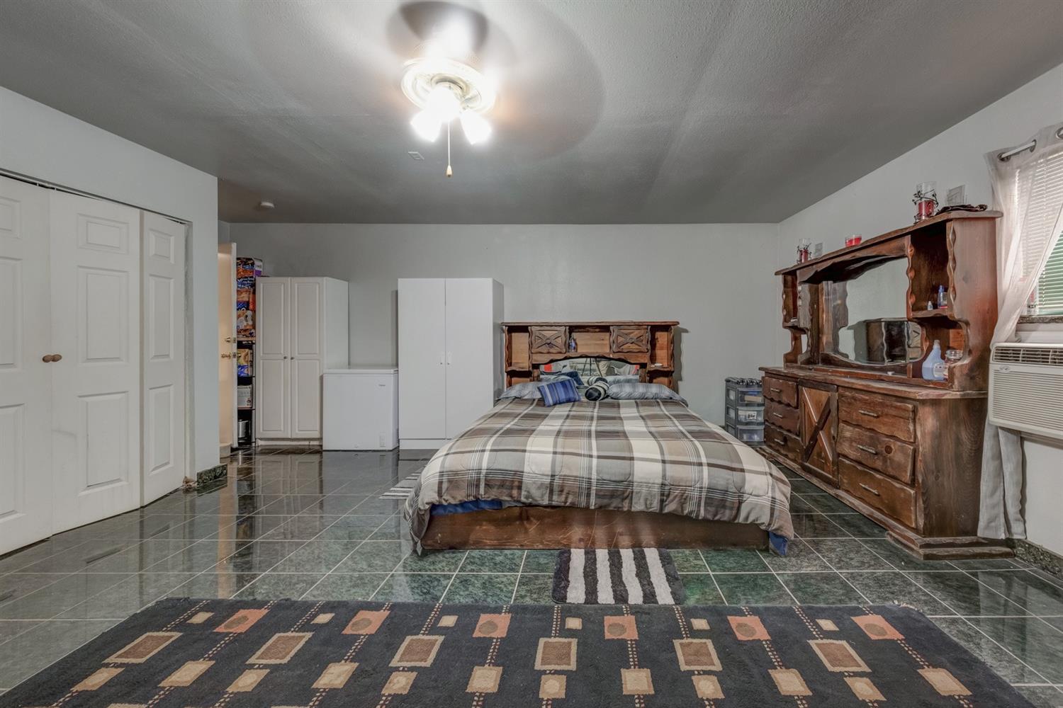 17609 Rodeo Drive Madera, CA 93638 - Photo 16 of 31 Gallery Image 16