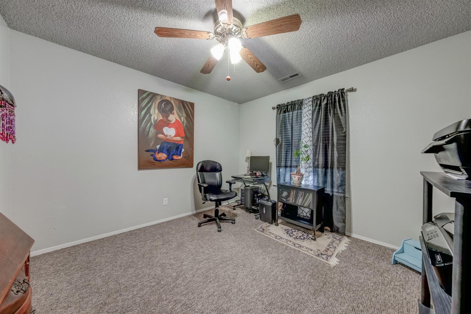 17609 Rodeo Drive Madera, CA 93638 - Photo 20 of 31 Gallery Image 20