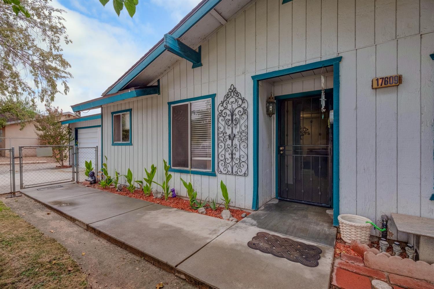17609 Rodeo Drive Madera, CA 93638 - Photo 5 of 31 Gallery Image 5