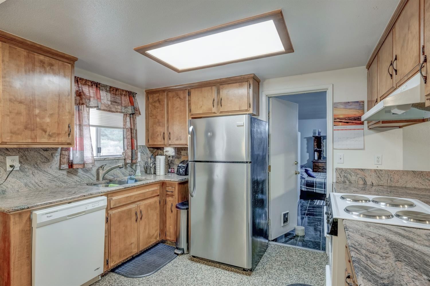 17609 Rodeo Drive Madera, CA 93638 - Photo 7 of 31 Gallery Image 7