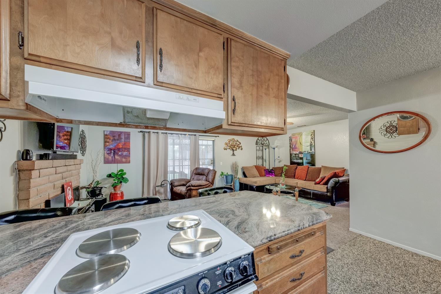 17609 Rodeo Drive Madera, CA 93638 - Photo 9 of 31 Gallery Image 9