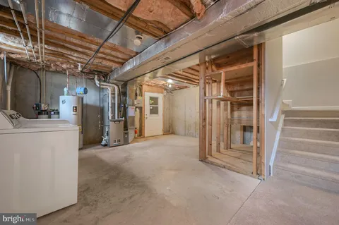 a view of a storage & utility room