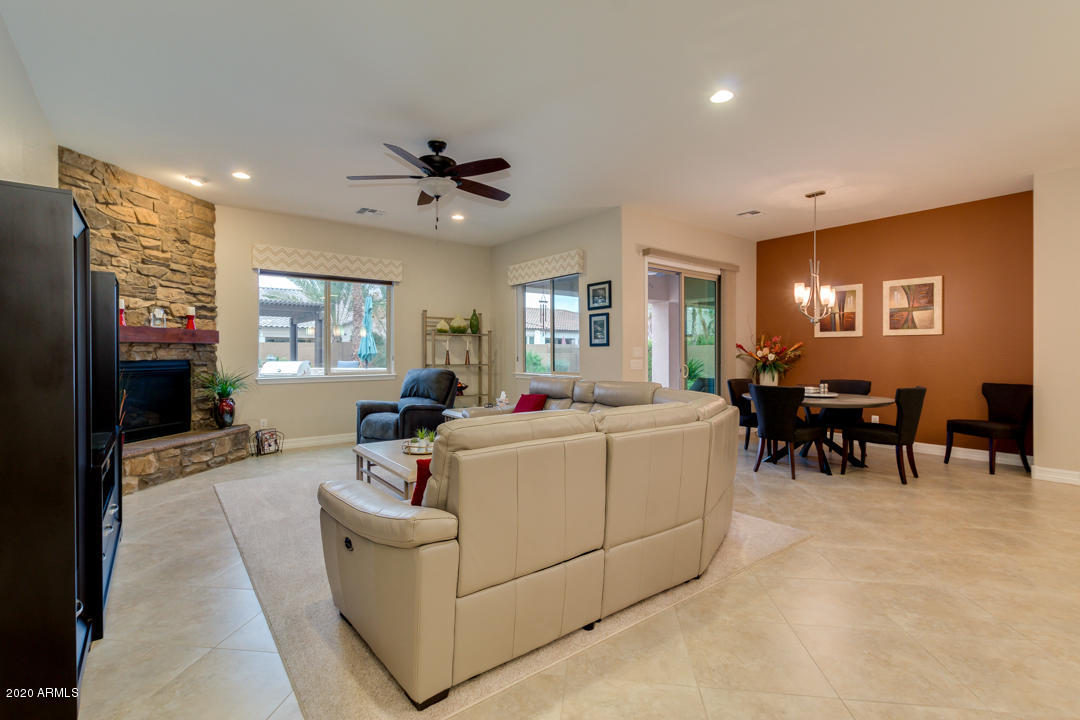2896 East Warbler Road Gilbert, AZ 85297 - Photo 12 of 98 24-Warbler