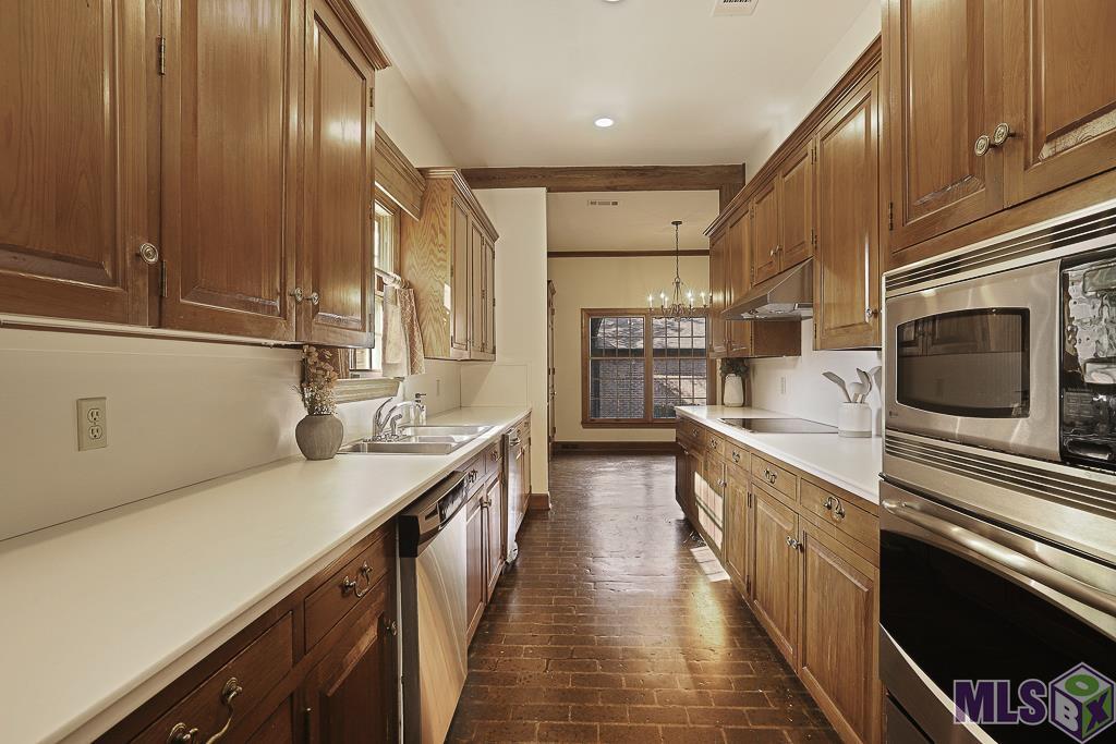 45 Jamestowne Court Baton Rouge, LA 70809 - Photo 13 of 35 Kitchen