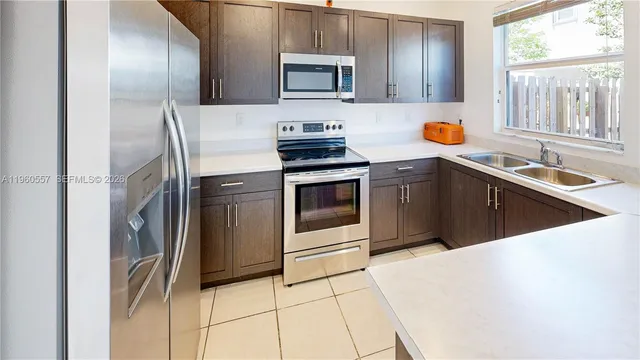 $299,900 | 1867 Southeast 26th Street, Homestead, FL 33035