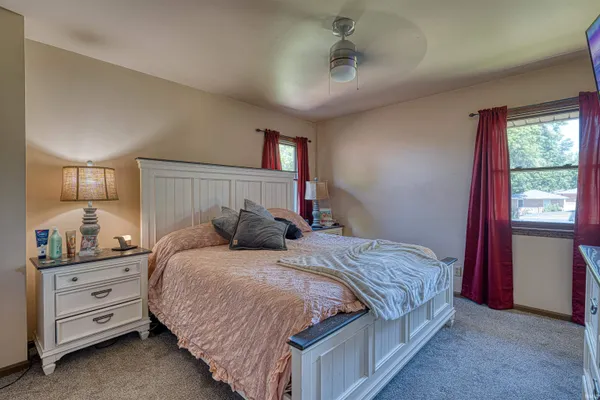 $350,000 | 10515 Olivia Street, Evansville, IN 47712