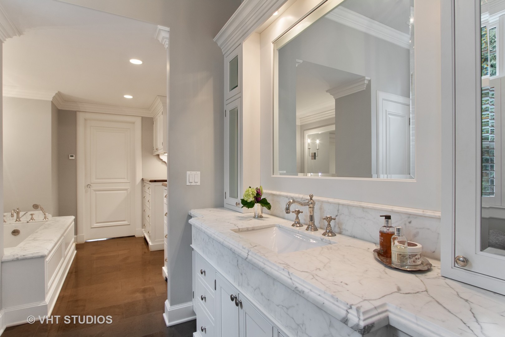 1090 Edgewood Road Lake Forest, IL 60045 - Photo 22 of 39