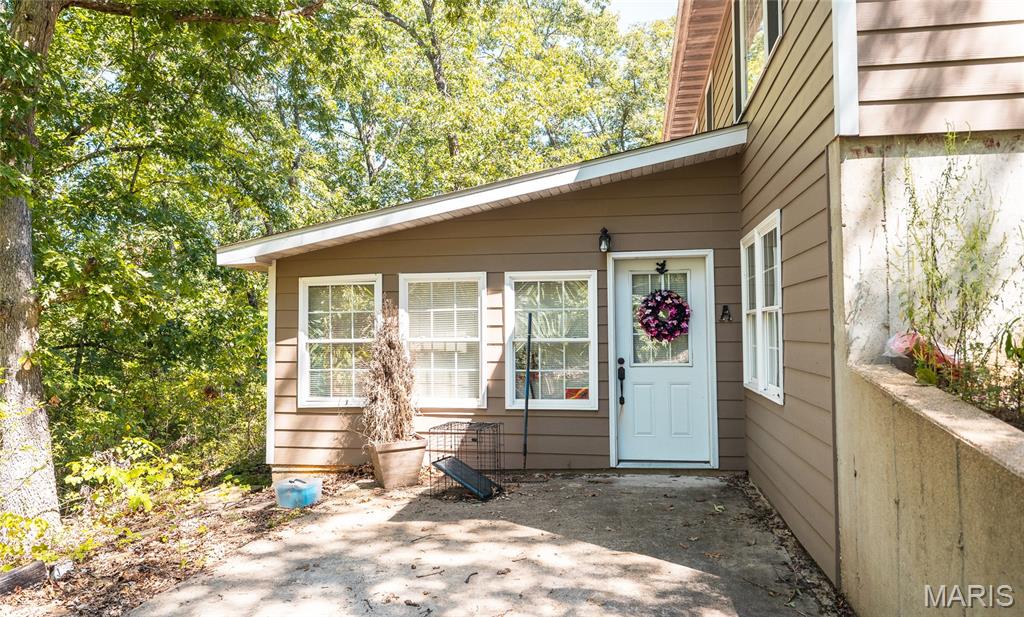 22197 Reliable Road Waynesville, MO 65583 - Photo 2 of 38