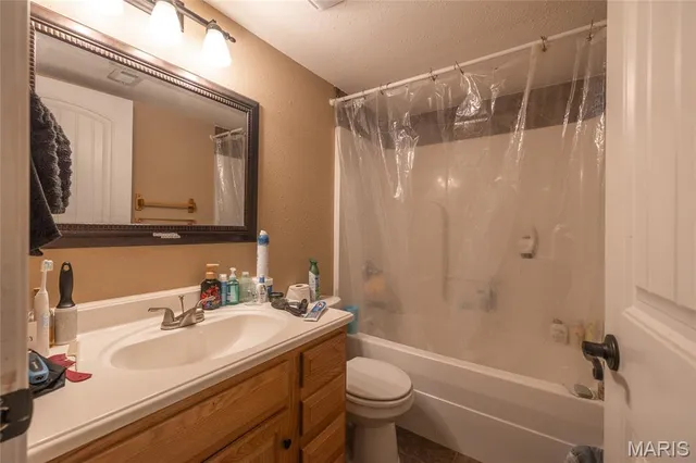 $295,000 | 22197 Reliable Road, Waynesville, MO 65583