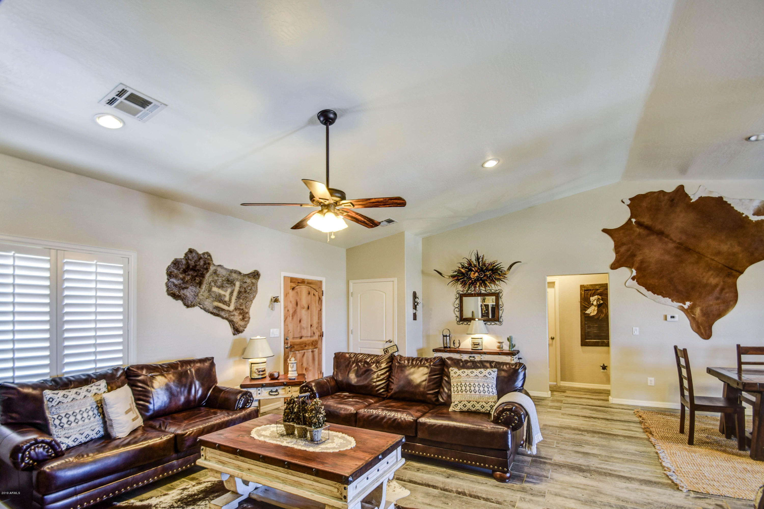 34795 West Cudia Road Stanfield, AZ 85172 - Photo 14 of 50 Living Room 3