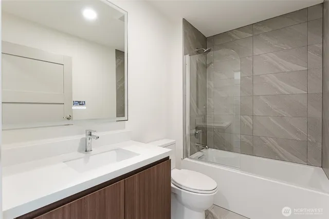 $1,260,000 | 1025 Granary Avenue, Unit 503, Bellingham, WA 98225