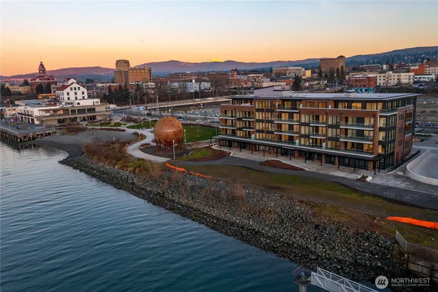 $1,260,000 | 1025 Granary Avenue, Unit 503, Bellingham, WA 98225