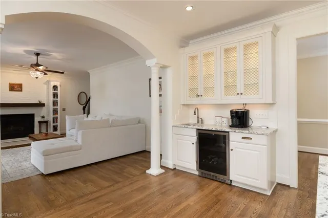 $925,000 | 7011 Mustang Court, Summerfield, NC 27358