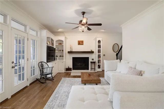 $925,000 | 7011 Mustang Court, Summerfield, NC 27358