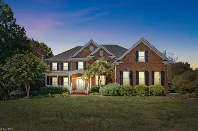 $925,000 | 7011 Mustang Court, Summerfield, NC 27358