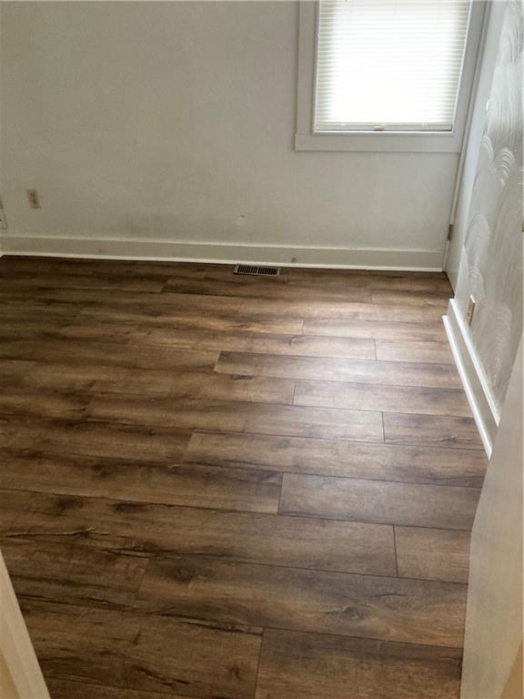 3200-3202 Willett Road Pittsburgh, PA 15227 - Photo 26 of 46 a view of a room