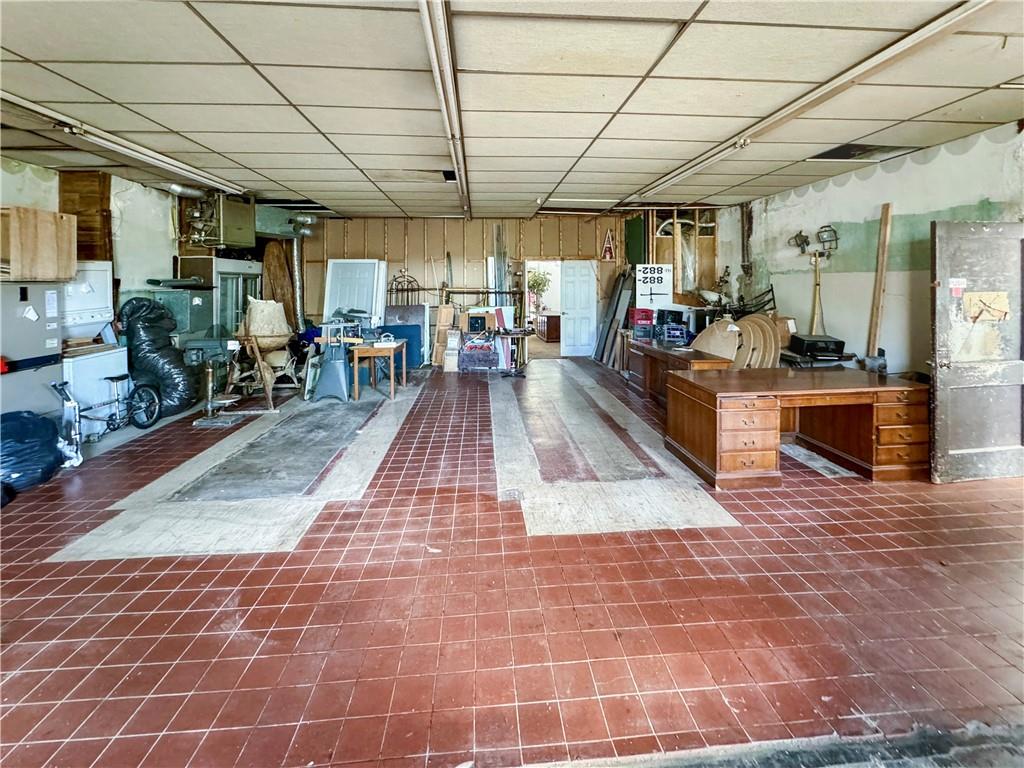 3200-3202 Willett Road Pittsburgh, PA 15227 - Photo 10 of 46 a living room with furniture