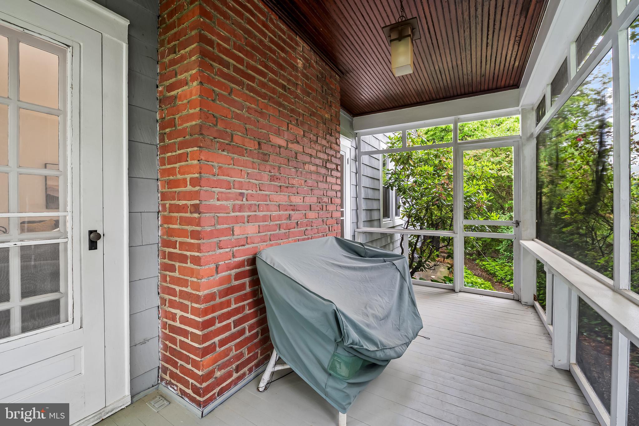529 Overbrook Road Baltimore, MD 21212 - Photo 20 of 40 a view of balcony with furniture