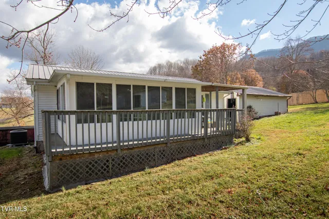 $144,500 | 152 Shaw Street, Lebanon, VA 24266