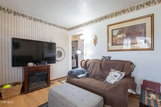 $144,500 | 152 Shaw Street, Lebanon, VA 24266