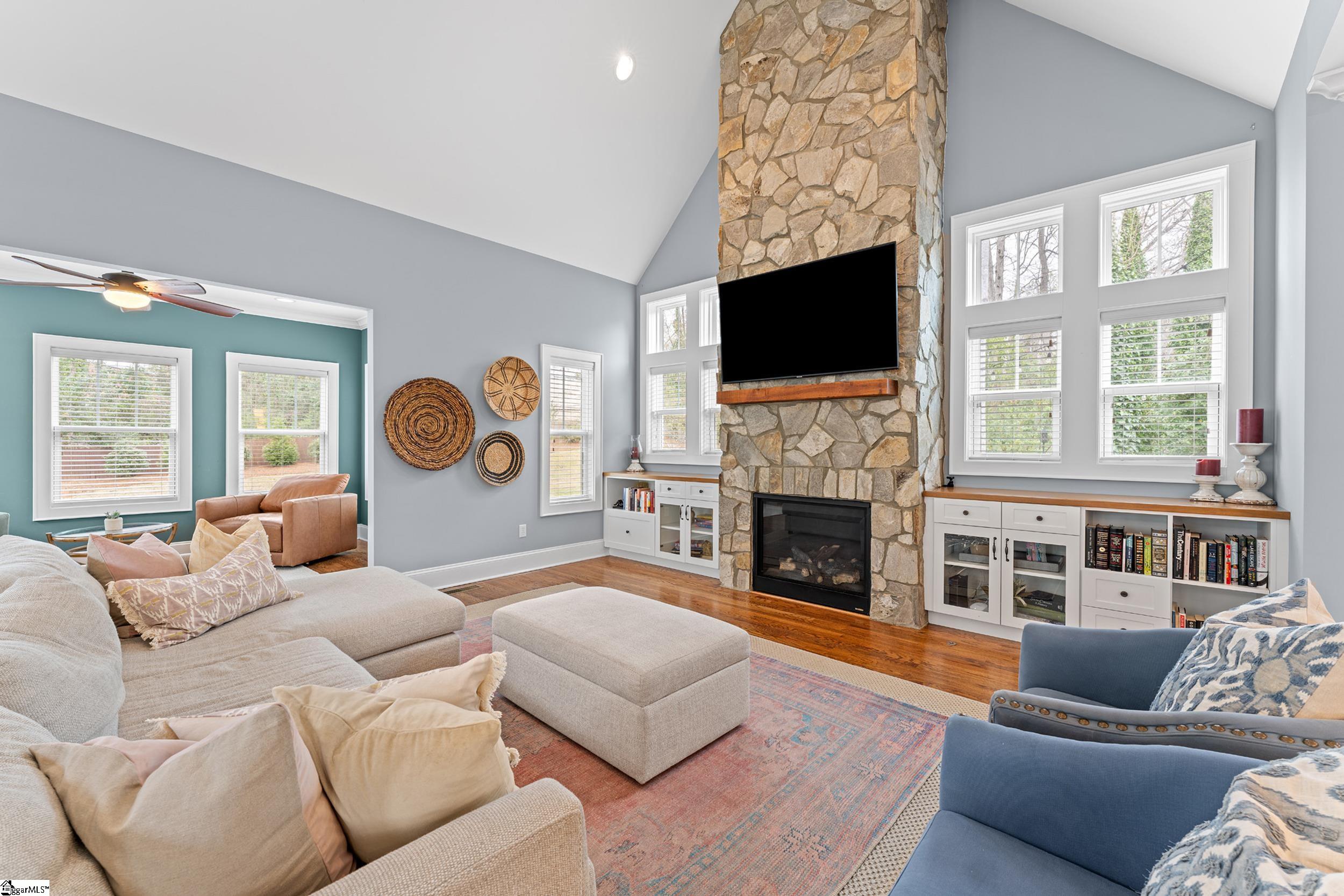 44 Primrose Lane Greenville, SC 29607 - Photo 4 of 48 Gallery Image 4