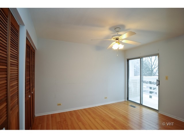 1076 Courtland Drive, Unit 1076 Buffalo Grove, IL 60089 - Photo 9 of 10