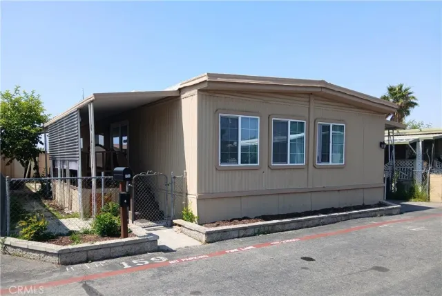 $185,000 | 250 South Linden Avenue, Rialto, CA 92376