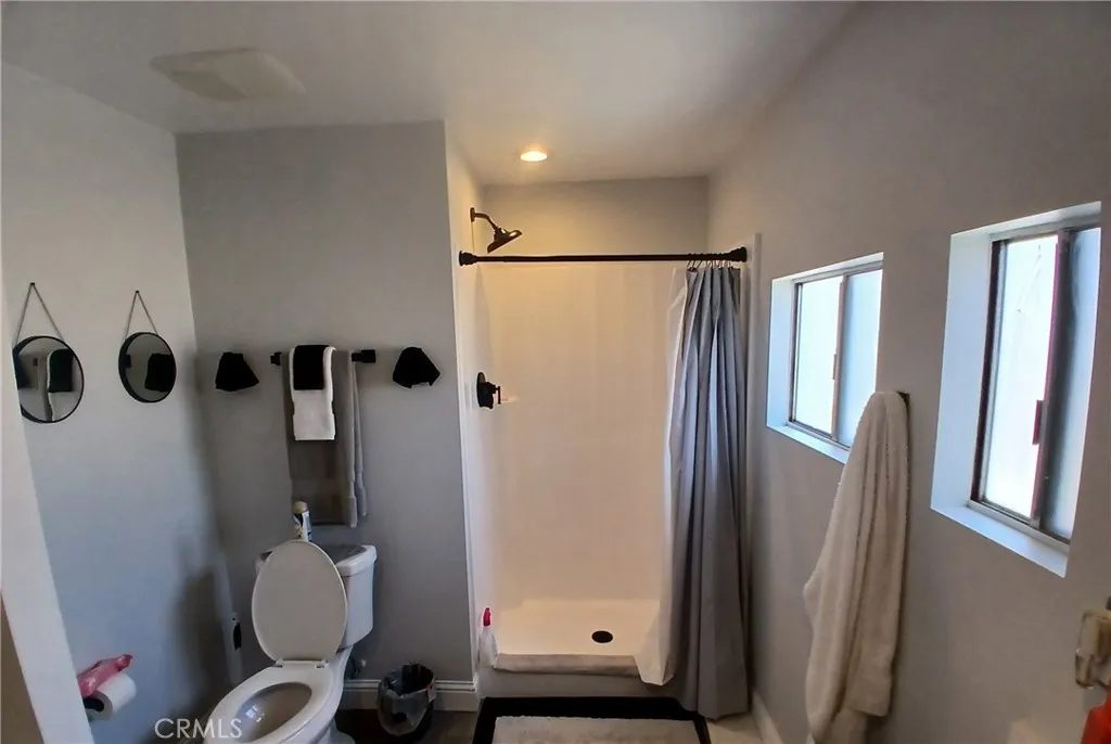 250 South Linden Avenue Rialto, CA 92376 - Photo 20 of 31