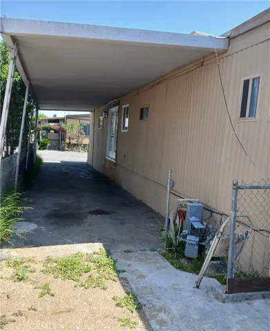$185,000 | 250 South Linden Avenue, Rialto, CA 92376