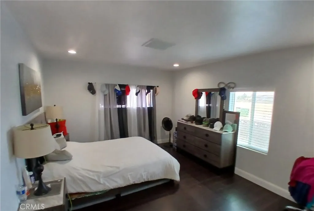 250 South Linden Avenue Rialto, CA 92376 - Photo 29 of 31