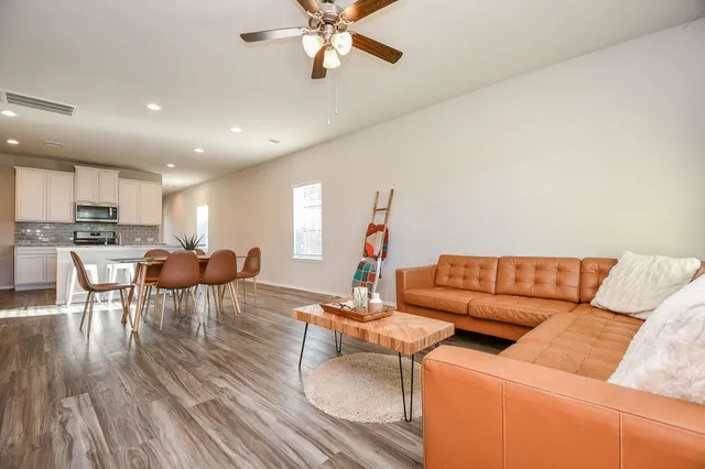 $335,000 | 16868 Pink Wintergreen Drive, Conroe, TX 77385