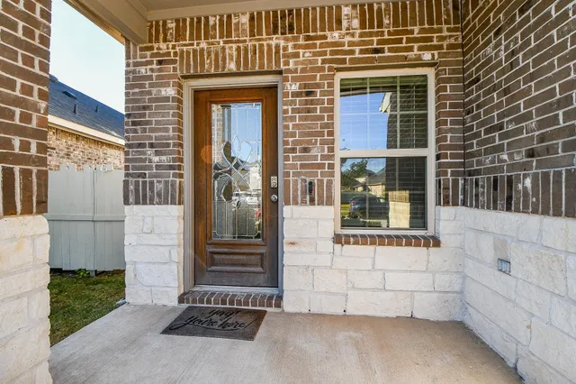 $335,000 | 16868 Pink Wintergreen Drive, Conroe, TX 77385