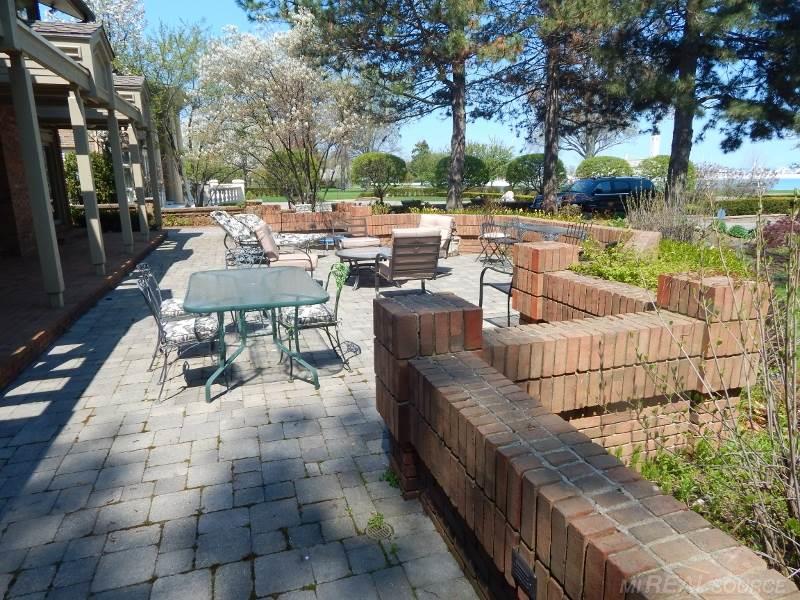 737 Lake Shore Road Grosse Pointe Shores, MI 48236 - Photo 24 of 25