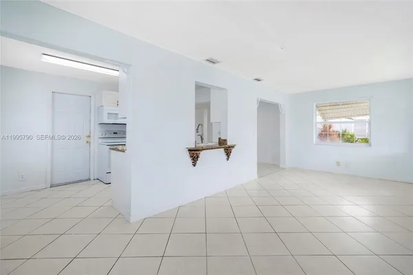 $2,900 | 1005 Southwest 18th Street, Boynton Beach, FL 33426