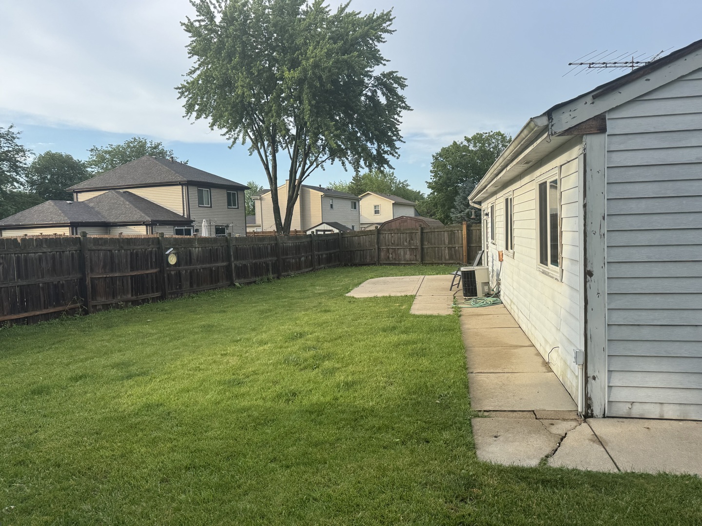 662 Berwick Place Roselle, IL 60172 - Photo 17 of 19