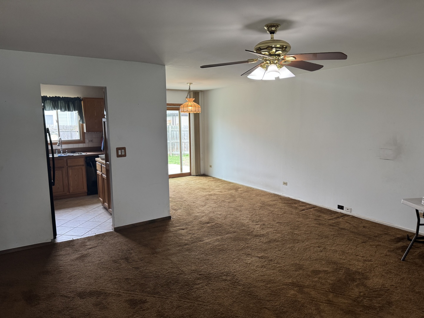 662 Berwick Place Roselle, IL 60172 - Photo 6 of 19