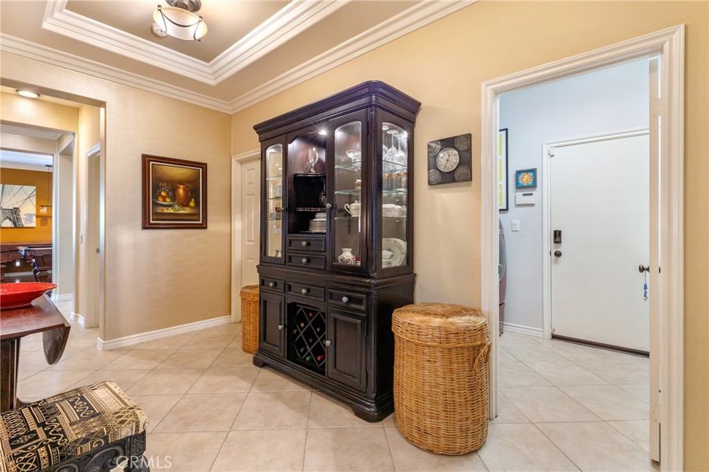 17059 Noble View Circle Riverside, CA 92503 - Photo 16 of 55 Hallway