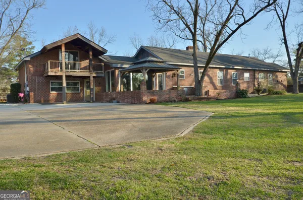 $415,000 | 614 9th Avenue, Eastman, GA 31023