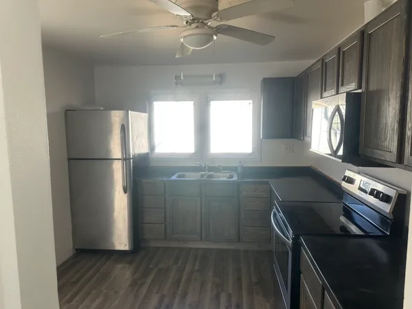 $2,200 | 410 Ivanhoe Road, Grayslake, IL 60030