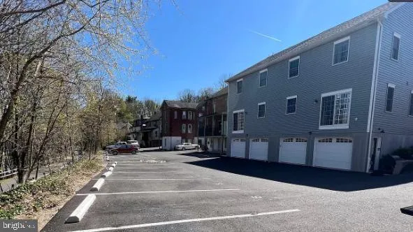 $2,995 | 90 Main Street, Schwenksville, PA 19473