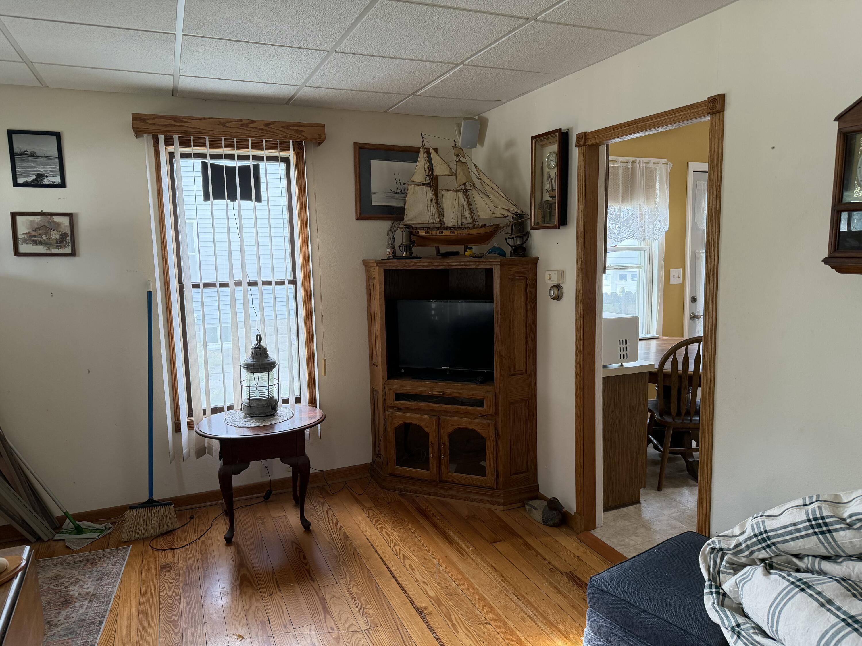 2018 Jackson Street Two Rivers, WI 54241 - Photo 8 of 39 dining area