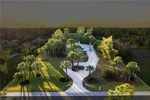 $899,000 | 491 21st Street Northwest, Naples, FL 34120