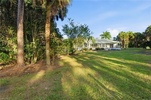 $899,000 | 491 21st Street Northwest, Naples, FL 34120