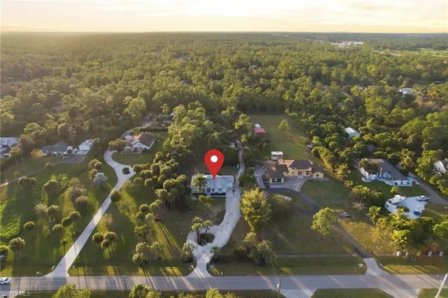 $899,000 | 491 21st Street Northwest, Naples, FL 34120