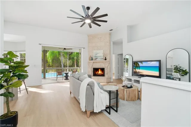 $899,000 | 491 21st Street Northwest, Naples, FL 34120