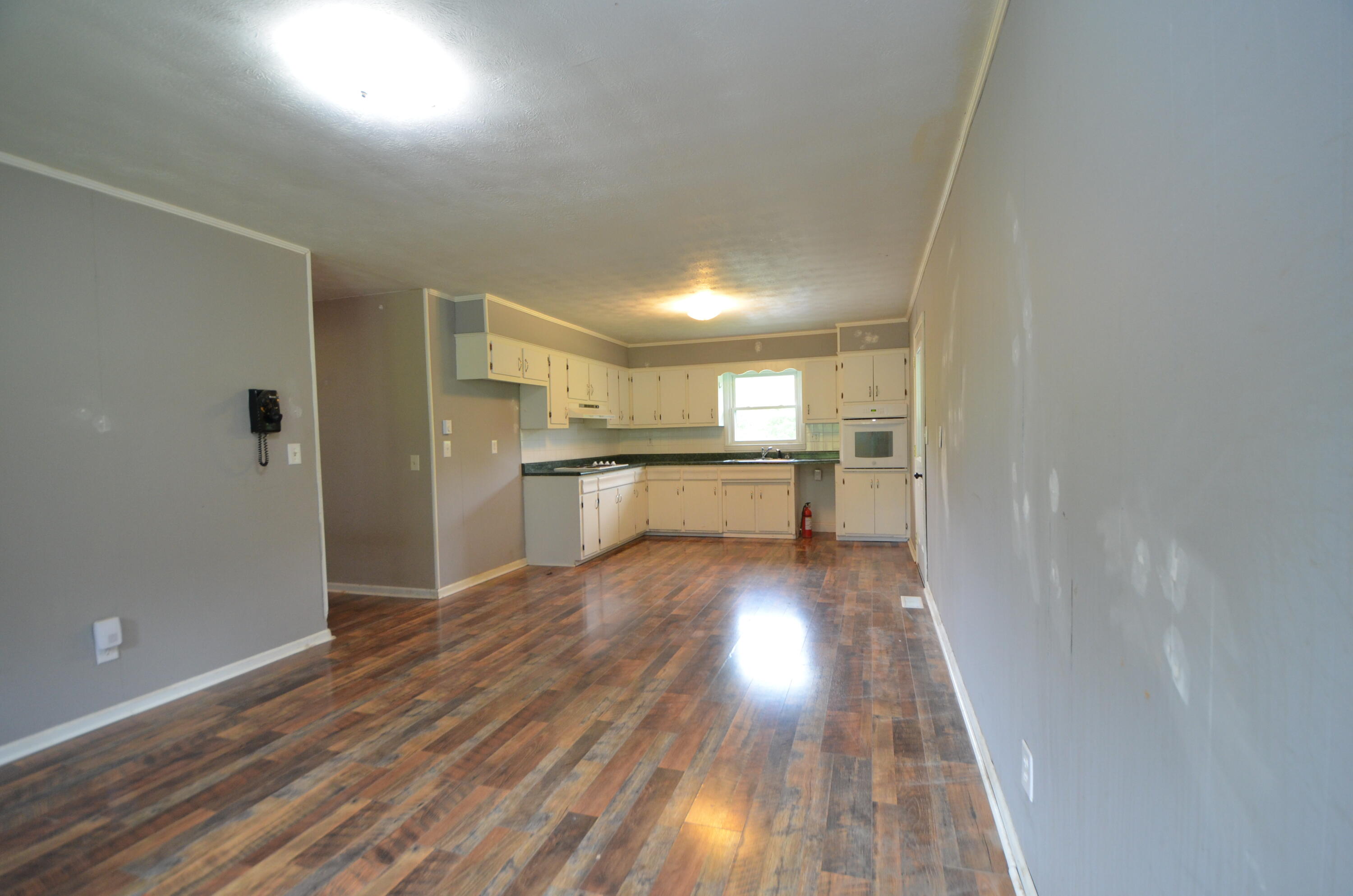 335 Bethel Road Harrodsburg, KY 40330 - Photo 5 of 32 Kita