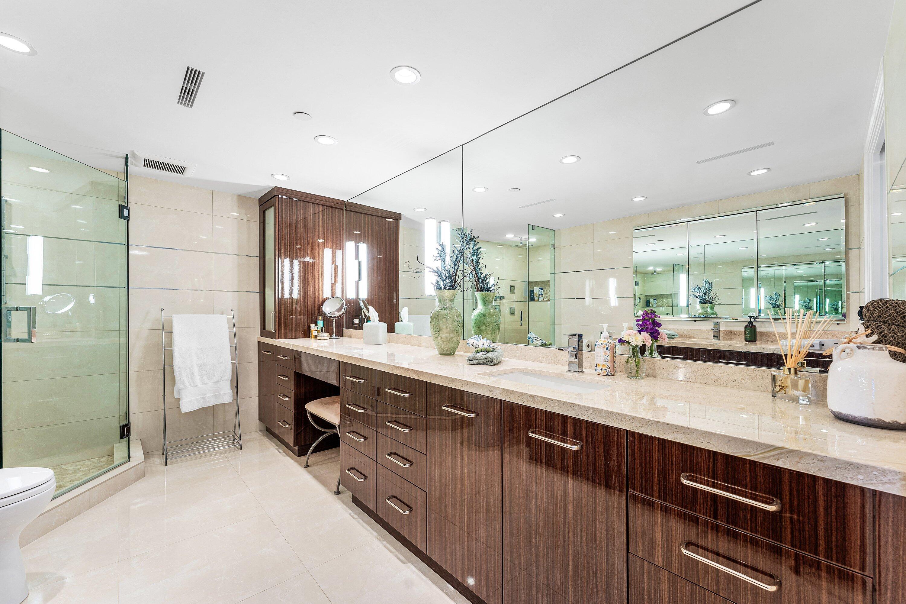 4545 North Ocean Boulevard, Unit PHD Boca Raton, FL 33431 - Photo 22 of 35 Primary Bathroom w vanity area